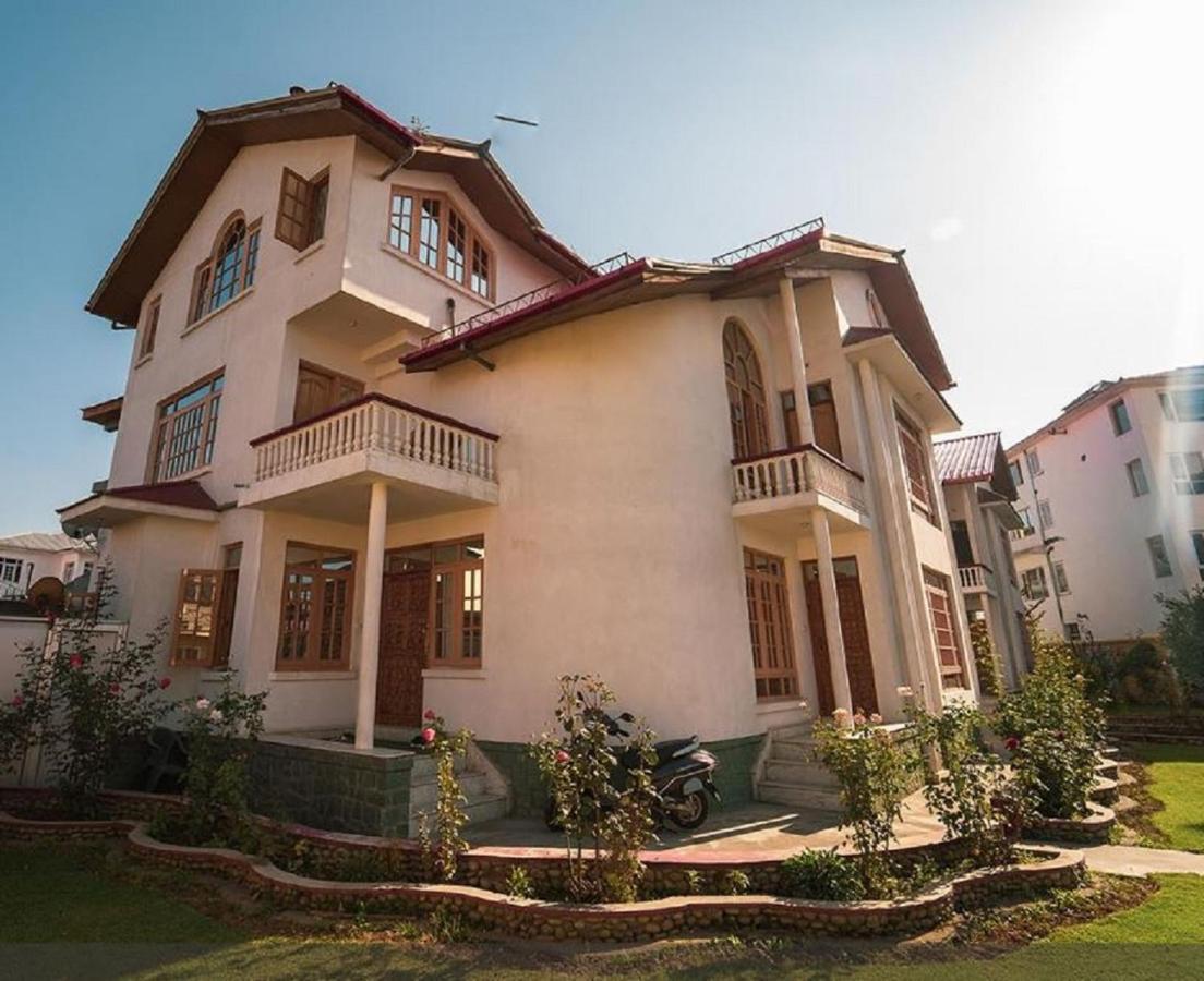 Hotel Al Azrah Srīnagar Exteriér fotografie