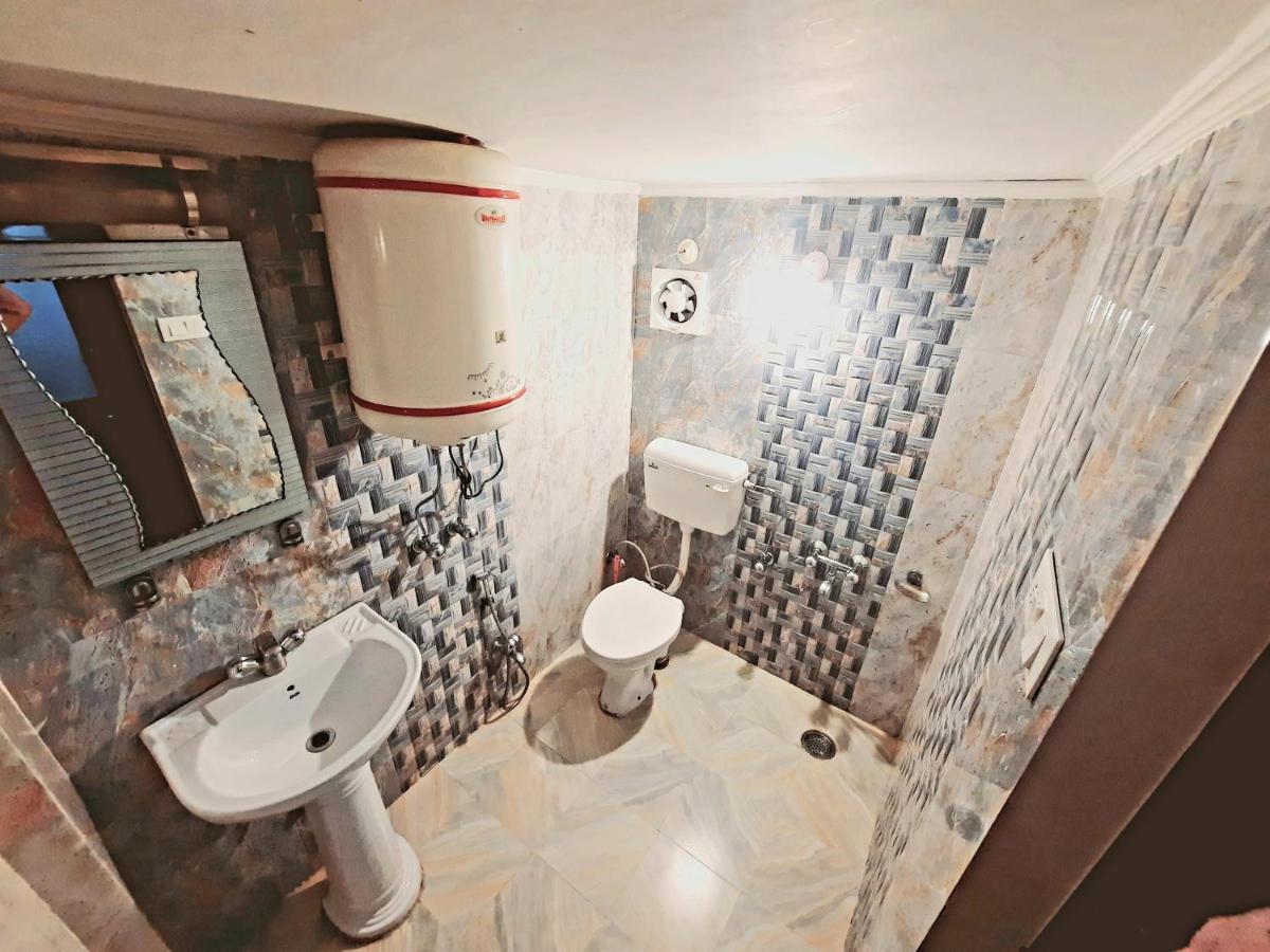 Hotel Al Azrah Srīnagar Exteriér fotografie